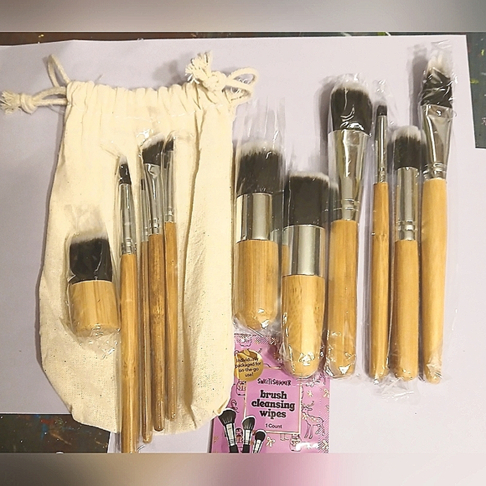 Bamboo Makeup Brush Set with Cream Pouch